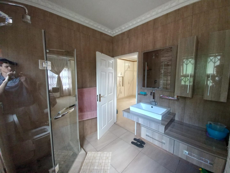 4 Bedroom Property for Sale in Ficksburg Free State